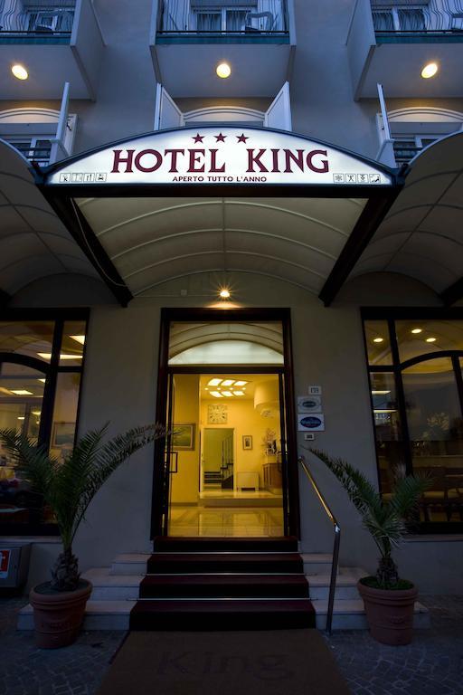 Hotel King Римини Экстерьер фото